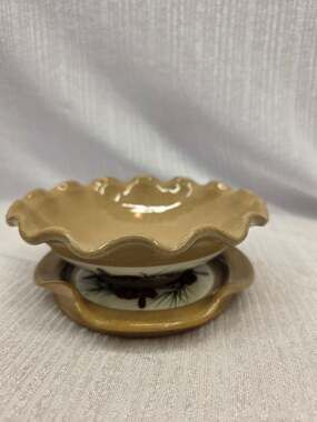 Mill Creek Stoneware Pine Cone Ruffled Edge Bowl Coshocton Ohio Lori